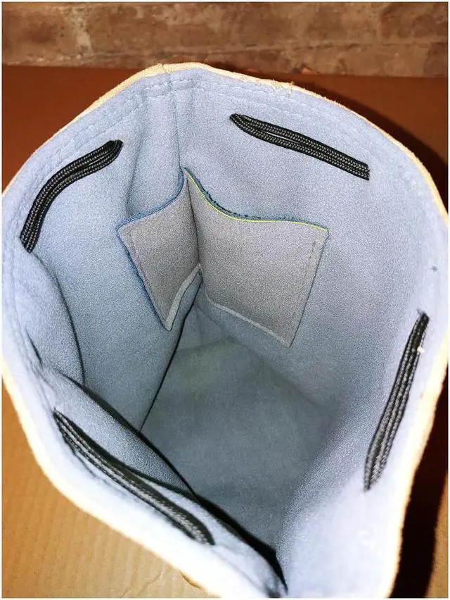 Alt view image 4 of 4 - Venus Venus Laowa Lens Pouch (Brown) #VELP