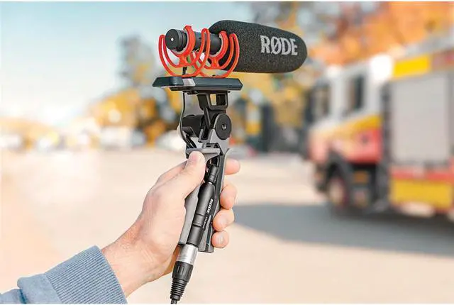 Alt view image 8 of 8 - RODE Microphones VXLR Pro 3.5mm TRS-XLR Conversion Adapter VXLRPRO