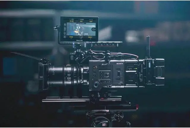 Alt view image 5 of 5 - SmallHD Cine 7" Full HD IPS LCD Touchscreen On-Camera Monitor Kit with Camera Control Software License + Control Cable