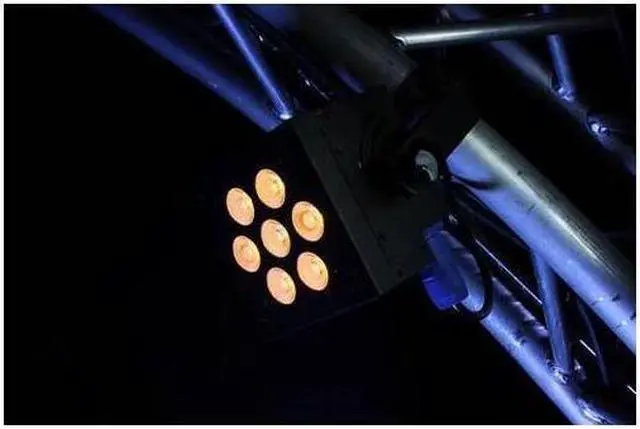 Alt view image 3 of 6 - Blizzard Lighting HotBox Infiniwhite Professional LED PAR Fixture, Black Housing