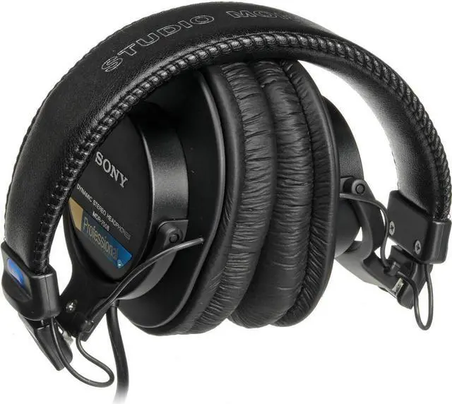 Alt view image 4 of 20 - Sony MDR-7506 Professional Headphones