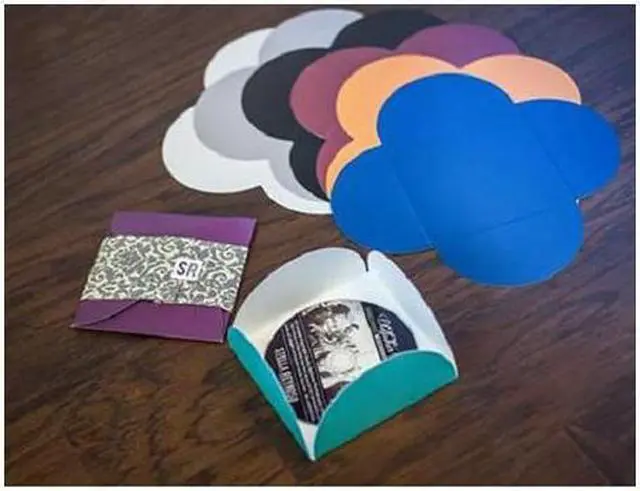 Main image of TAP CD/DVD Petal Case, Holds One 5x5" St&ard CD or DVD Pack of 100, Color: Black