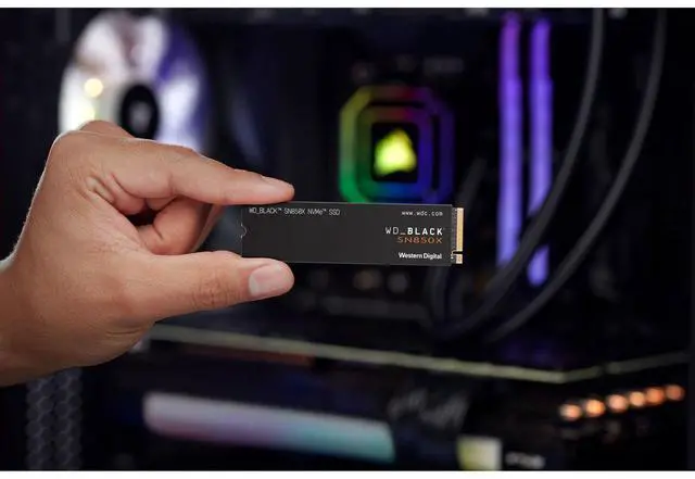 Alt view image 6 of 6 - WD _BLACK SN850X 4TB NVMe PCIe 4.0 x4 M.2 Internal Gaming SSD without Heatsink
