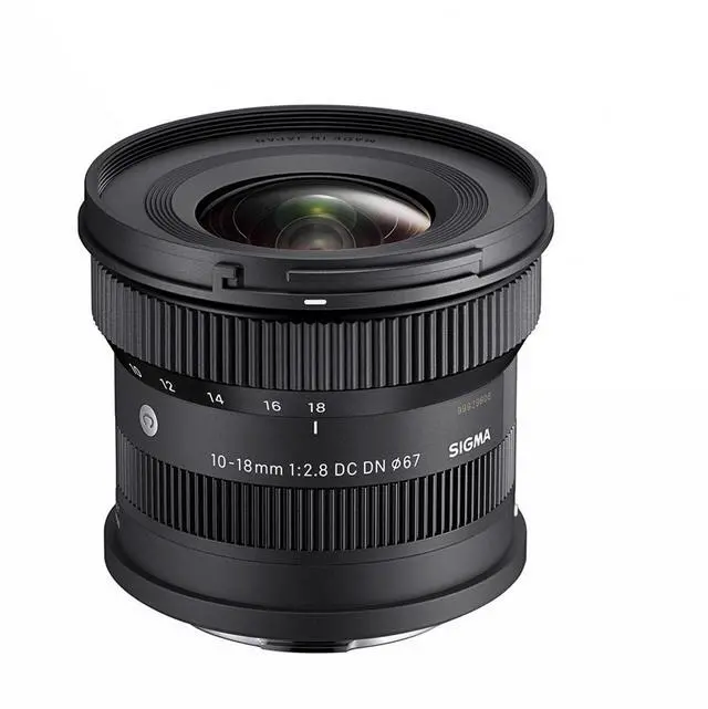 Alt view image 2 of 7 - Sigma 10-18mm f/2.8 DC DN Contemporary Lens for L Mount, Bundle w/Included Value