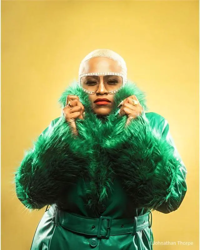 Alt view image 10 of 13 - Westcott X-Drop Pro Wrinkle-Resistant Backdrop (Canary Yellow, 8 x 8 Feet)