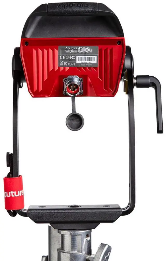 Alt view image 10 of 14 - Aputure Light Storm 600d LED Light (V-Mount)