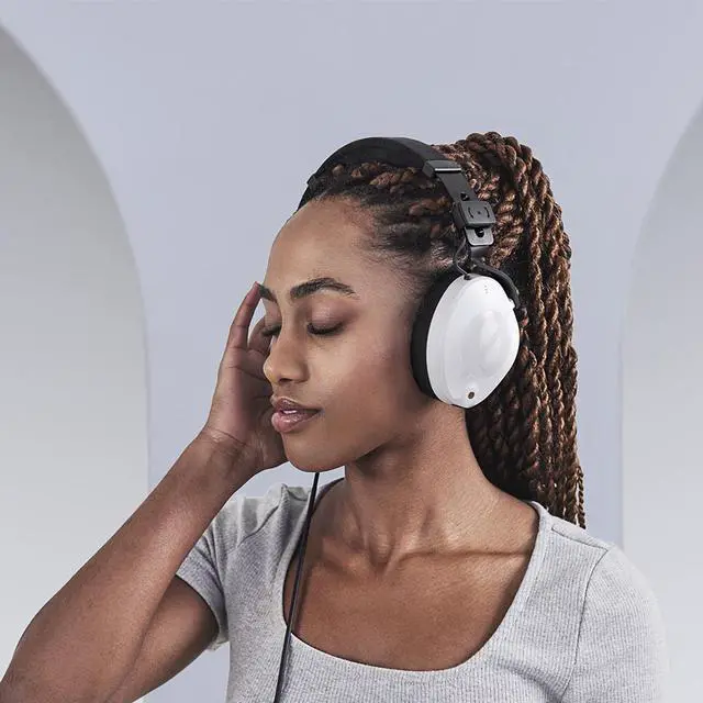 Alt view image 11 of 14 - RODE Microphone NTH-100 Professional Closed-Back Over-Ear Headphones (White)