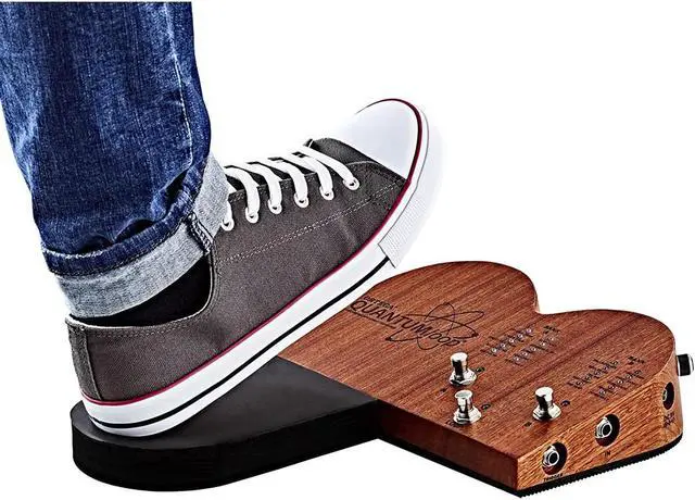 Alt view image 3 of 6 - Ortega Guitars Quantumloop Digital Multi Percussion Stomp Box & Looper, Natural