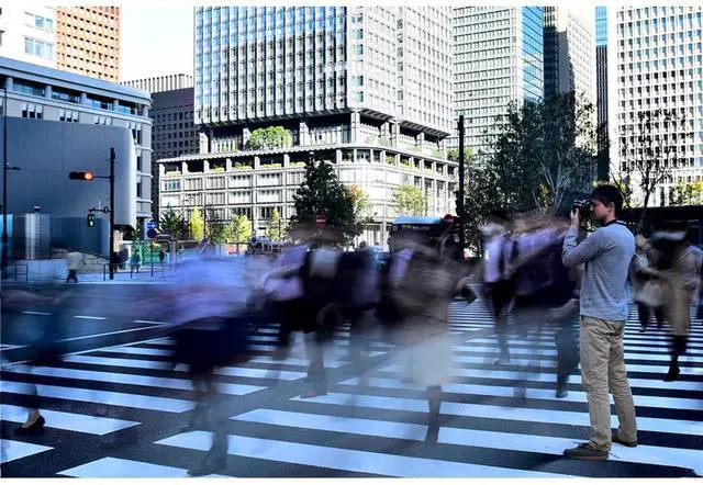 Alt view image 6 of 7 - Hoya 77mm PROND EX 64 Neutral Density 1.8 6-Stop Filter #XPD-77NDEX64