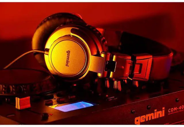 Alt view image 13 of 13 - Gemini DJX-500 DJX-500 Professional DJ Headphones