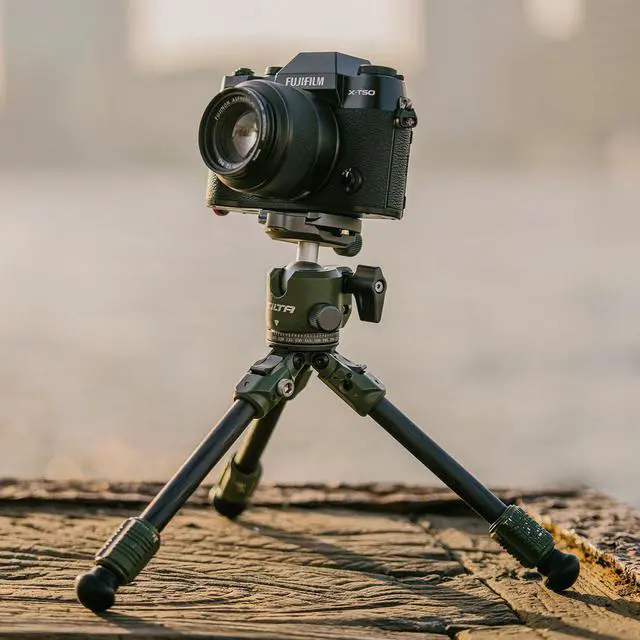 Alt view image 4 of 7 - Tilta Tilta Tabletop Ball Head with 1-Stage Carbon Fiber Tripod Legs, Space Gray
