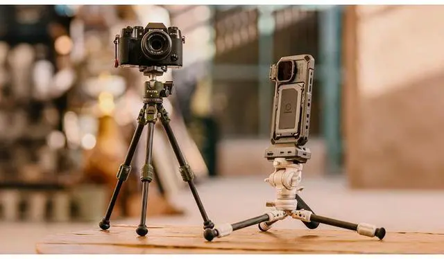 Alt view image 5 of 7 - Tilta Tilta Tabletop Ball Head with 1-Stage Carbon Fiber Tripod Legs, Space Gray