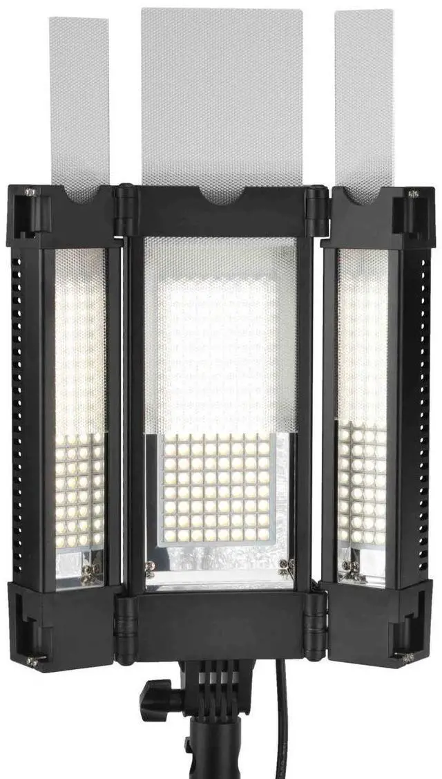 Alt view image 4 of 7 - Lowel Tota LEDXL Daylight LED Floodlight