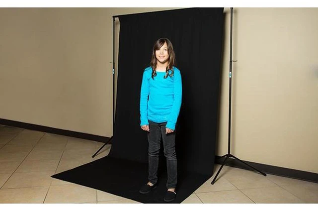 Alt view image 3 of 7 - Savage Economy Background Support Stand with 5x9' White/Black Backdrop
