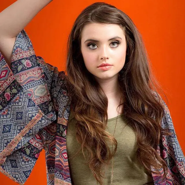 Alt view image 4 of 7 - Savage 5x9' Tangerine Wrinkle-Resistant Polyester Background