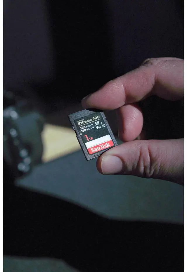 Alt view image 7 of 8 - SanDisk Extreme PRO 256GB Class 10/UHS-II U3 V60 SDXC SDSDXEP256GANCIN