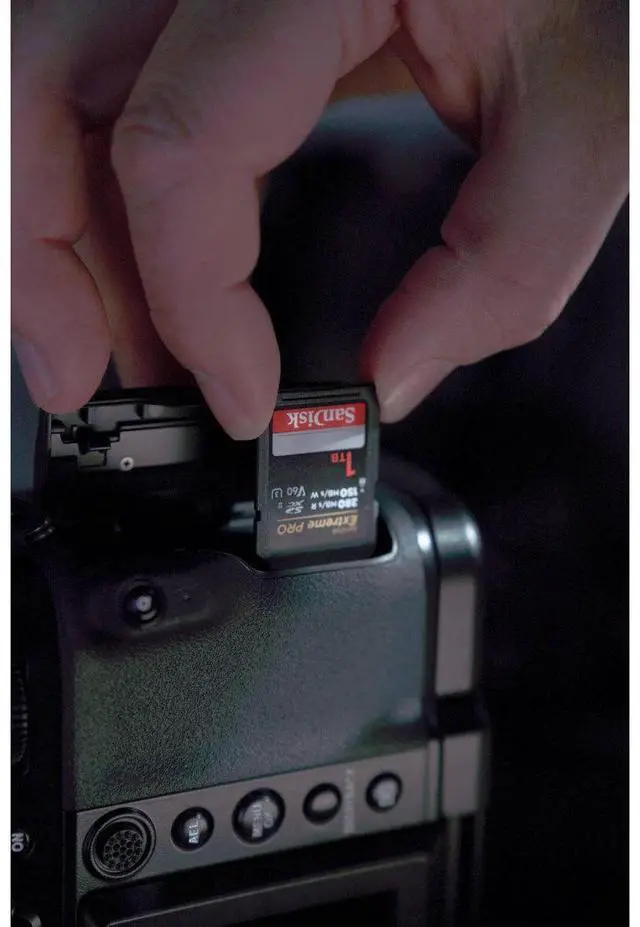 Alt view image 8 of 8 - SanDisk Extreme PRO 256GB Class 10/UHS-II U3 V60 SDXC SDSDXEP256GANCIN