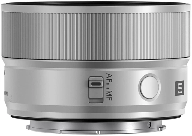 Alt view image 3 of 5 - Panasonic LUMIX S 20mm f/2.5 for L-Mount, Silver #S-S20S