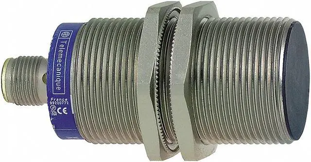 Alt view image 3 of 3 - TELEMECANIQUE SENSORS XS530B1PAM12 Proximity Sensor,Inductive,30mm,PNP,NO