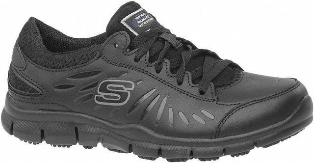 Plain deals black skechers