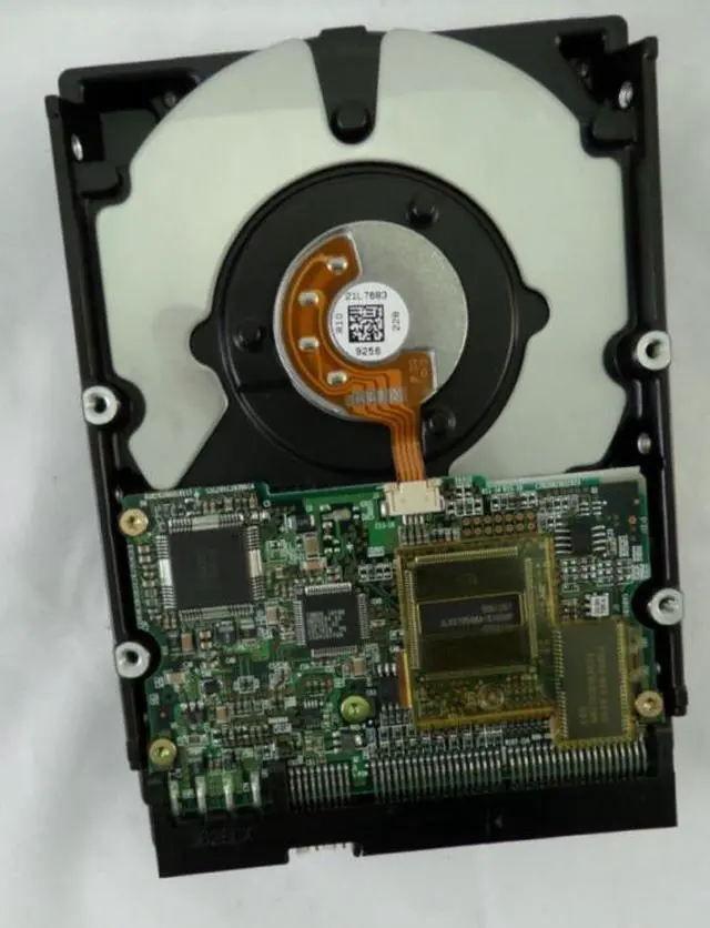 Alt view image 2 of 5 - IBM 9.1Gb IDE 7200rpm 3.5in HDD ( 31L9842 DJNA-370910  IBM )
