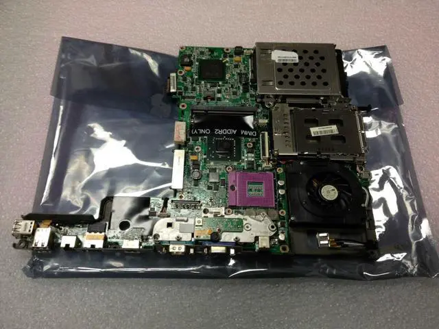Alt view image 2 of 3 - Dell OEM Latitude D530 Laptop Motherboard System Mainboard HP715