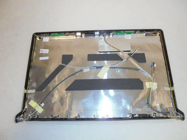 Alt view image 3 of 4 - Black Dell OEM Studio XPS 1640 1645 1647 15.6" Lid Top  LCD Back Cover U026F