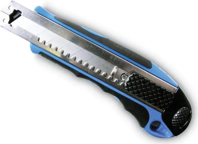 Alt view image 3 of 5 - Cosco Heavy-Duty Snap Blade Utility Knife Four 8-Point Blades Retractable Blue