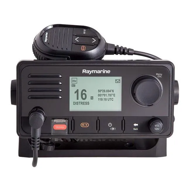 Alt view image 6 of 9 - Raymarine RAY63 VHF