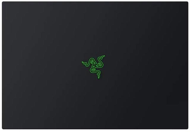 Main image of Razer Blade 18 [2025] Black, 18" Dual UHD+ 240Hz / FHD+ 440Hz, 2.1 GHz Ultra 9-275HX , RTX 5090, 32 GB DDR5 RAM, 2 TB PCIe SSD, Windows 11 Home