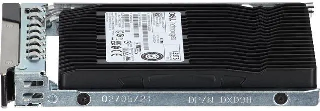 Alt view image 3 of 6 - Dell 1.92TB PCIe Gen4 NVMe RI TLC 2.5 SSD 7450 Pro (JH61J)