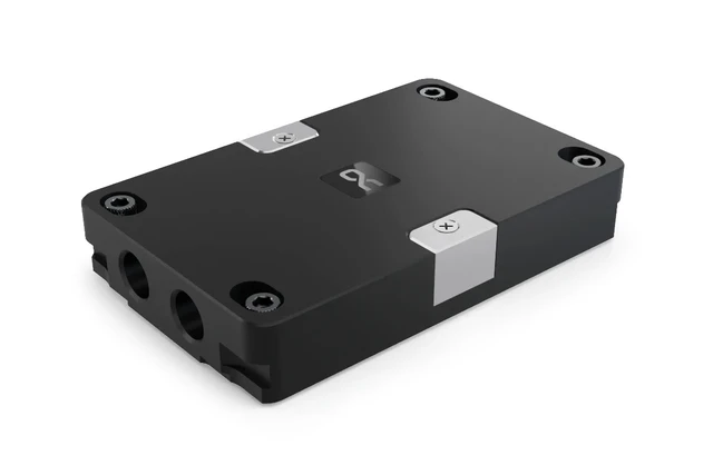 Alt view image 6 of 7 - Alphacool ES Stream LGA 4677 / SP5 LGA 6096 1U - Black CPU Water Block, G1/4, Nickel Plated Copper (10230)
