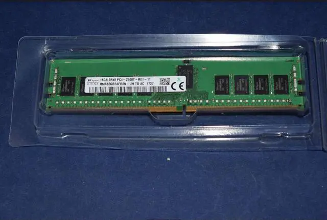 Main image of HMA82GR7AFR8N-UH HYNIX 16GB (1X16GB) 2RX8 DDR4 PC4-2400T MEMORY