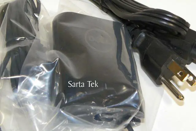 Main image of New Dell 30W Ac Adapter Hcdwk D28Md 8Pry3 8N3Xw