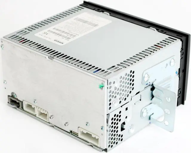 Alt view image 5 of 6 - Nissan Versa 2007-09 Radio AM FM 6 Disc mp3 CD w Aux Input 28185EM33A Face CY05E