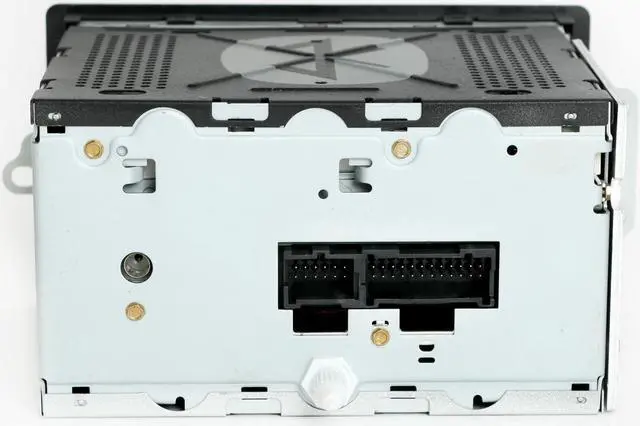 Alt view image 6 of 7 - Chevy & GMC S10 Body 2001-2003 Truck Radio AM FM CD w Bluetooth Music - 15091316