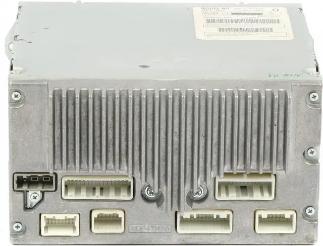 Alt view image 4 of 7 - 2008-2014 Cadillac CTS Radio AM FM Single CD Player Satellite Ready 20763583