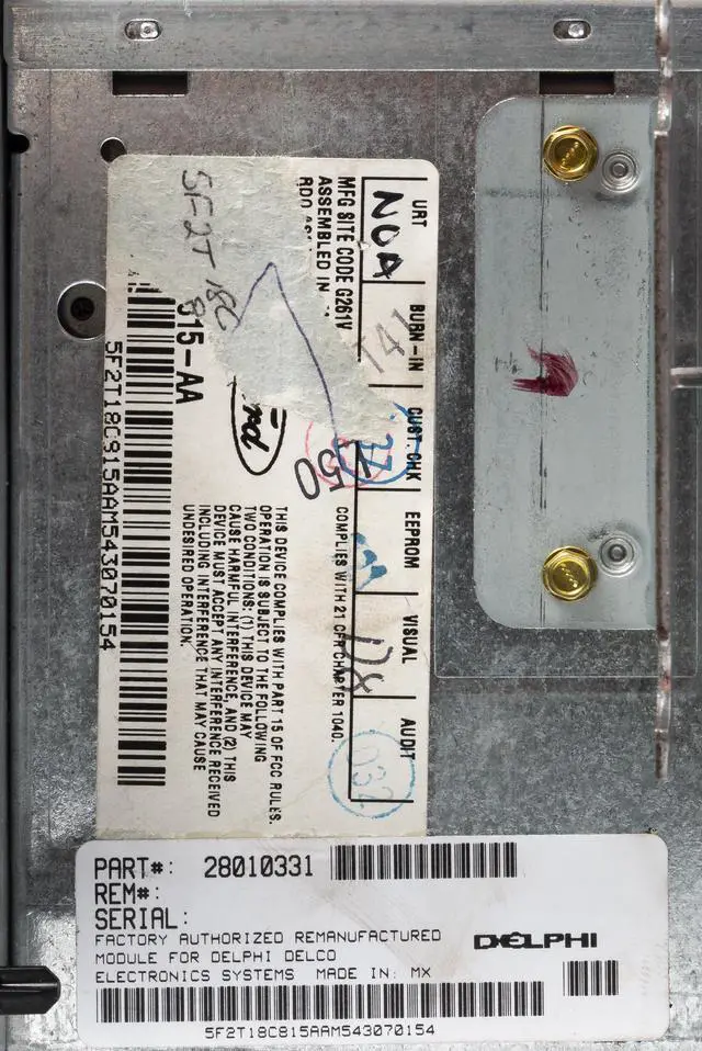 Alt view image 5 of 5 - 2005 Ford Freestar AMFM Radio Receiver 6 Disc CD Player Part Number 5F2T18C815AA