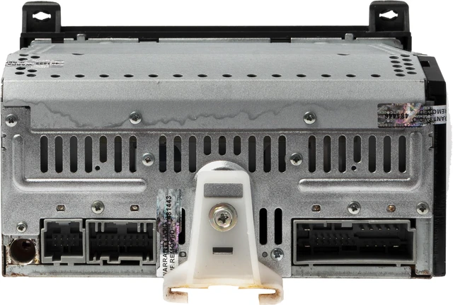 Alt view image 4 of 5 - 2008-11 Lincoln Town Car Radio AM FM 6 Disc CD Player w Aux Input 8W1T-18C815-CB