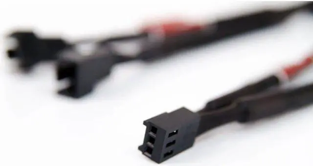 Alt view image 2 of 2 - Noctua NA-SYC2 Accessory 3-pin Y-Cables