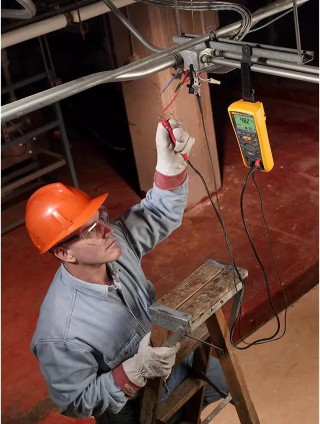 Alt view image 4 of 5 - Fluke 1507 Digital Megohmmeter Insulation Resistance Tester