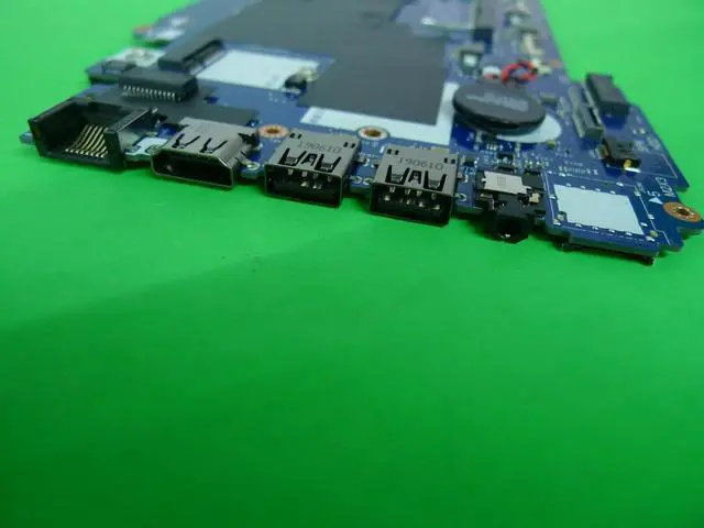Alt view image 7 of 11 - Dell OEM Precision 3540 Motherboard System Board 1.6GHz Quad Motherboard 9T2PH