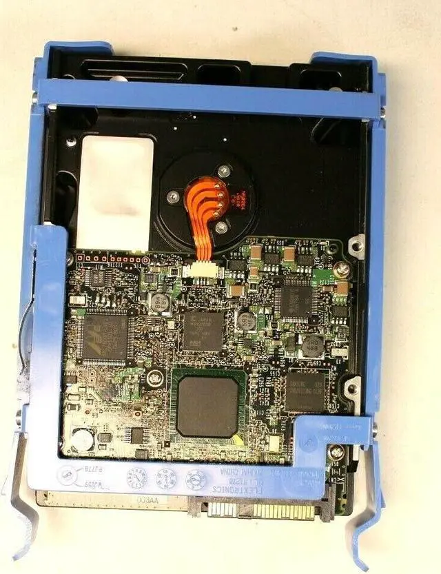 Alt view image 3 of 9 - DELL H8799 73Gb 15000Rpm Sas3Gbits 3.5Inch Hard Disk Drive With Tray For Poweredge 1950