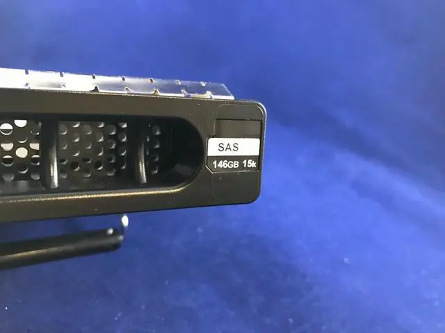 Alt view image 6 of 12 - Dell XK111 146 GB Hard Drive - 3.5" Internal - SAS (3Gb/s SAS)