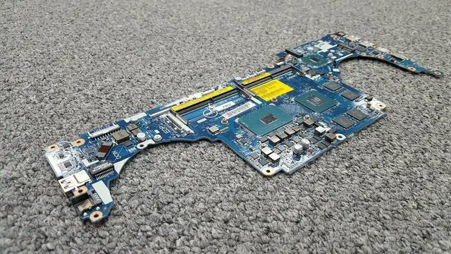 Alt view image 4 of 6 - Dell OEM Inspiron 7577 Motherboard System Board Core i5 Motherboard 7F05F