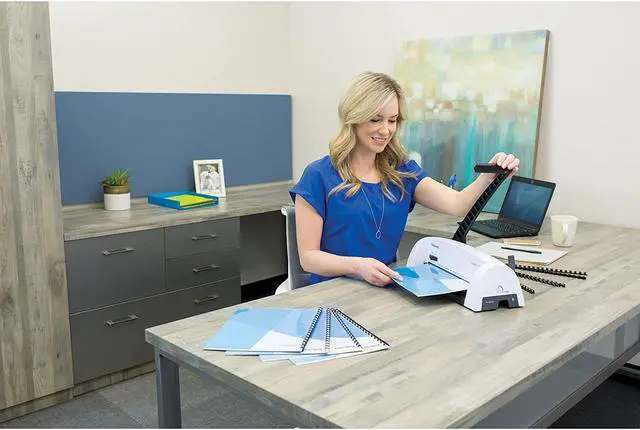 Alt view image 4 of 4 - Fellowes 52326 Plastic Comb Bindings, 1/2" Diameter, 90 Sheet Capacity, Black (Pack of 100 Combs)