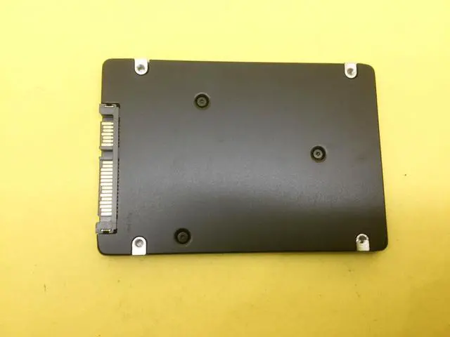 Alt view image 3 of 3 - MZ-7LH1T90 Samsung PM883 1.92TB SATA 6.0Gbps 2.5in SSD MZ7LH1T9HMLT