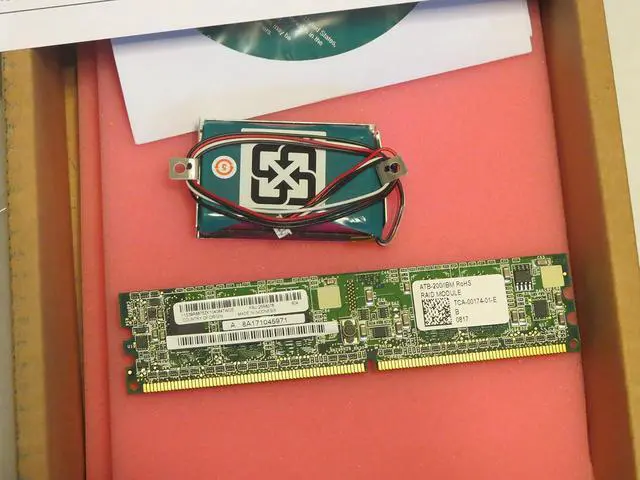 Alt view image 6 of 6 - 25R8064 - IBM ServeRAID 8k SAS RAID Controller