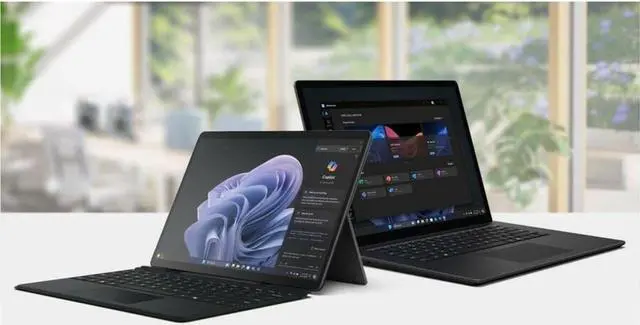 Alt view image 3 of 5 - Microsoft Surface Laptop 6 15 Laptop (2024) Touch | 15" 2496x1664 | Core Ultra 5 - 135H - 256GB SSD Hard Drive - 16GB RAM | 14 cores @ 4.6 GHz Win 11 Pro Silver