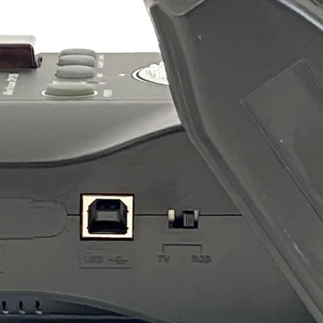 Alt view image 5 of 6 - AverMedia AVerVision CP135 Portable Flexible Document Camera VGA USB